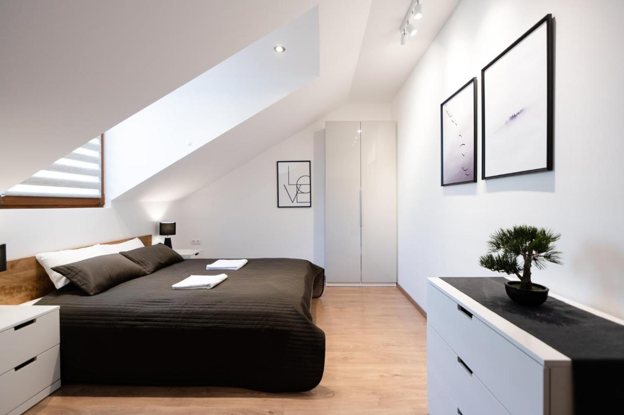 Neo Sky Apartment, Free Parking, 15 Min Walk Old Town&Kazimierz - By Homelike Krasków Eksteriør bilde