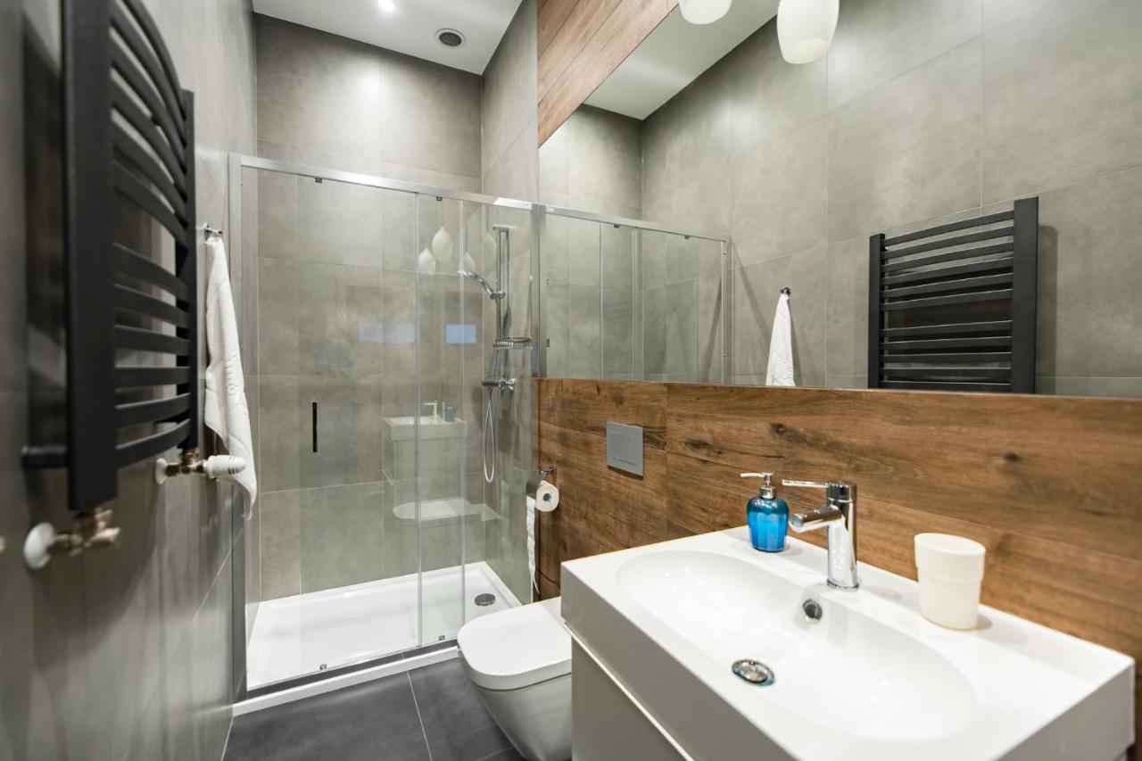 Neo Sky Apartment, Free Parking, 15 Min Walk Old Town&Kazimierz - By Homelike Krasków Eksteriør bilde